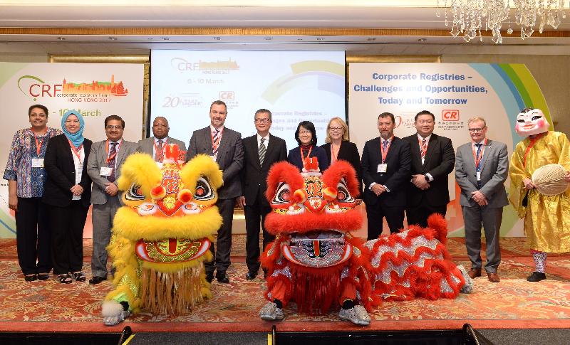 The 14th annual Corporate Registers Forum (CRF), organised by the Companies Registry, commenced in Hong Kong today (March 7). The Financial Secretary, Mr Paul Chan (sixth left), and the Registrar of Companies, Ms Ada Chung (sixth right), officiated at the opening ceremony with other guests.